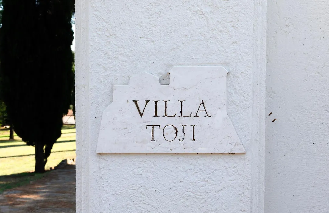 Villa TOJI-1